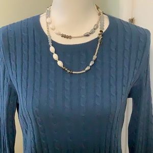 🦋TALBOTS L/S blue cable knit crew neck sweater